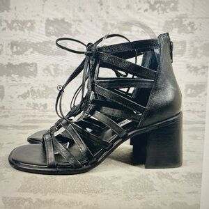 New Steve Madden CHERRI30 Black Leather Strappy Sandals size 6.5